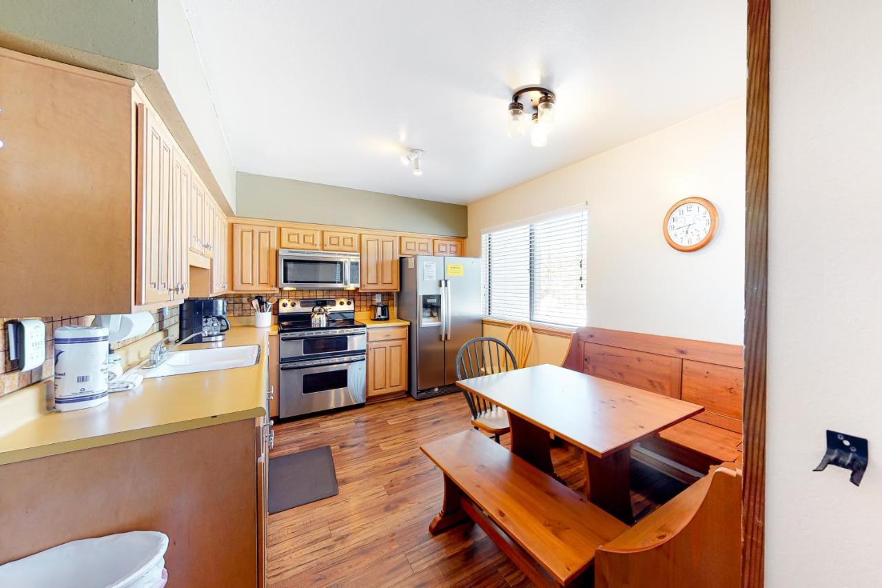 La Vista Blanc 68 Apartment แมมมอธ เลกส์ ภายนอก รูปภาพ