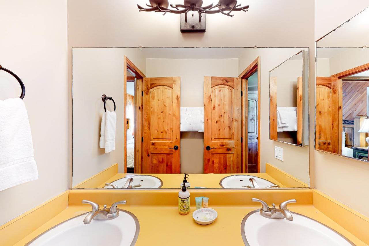 La Vista Blanc 68 Apartment แมมมอธ เลกส์ ภายนอก รูปภาพ