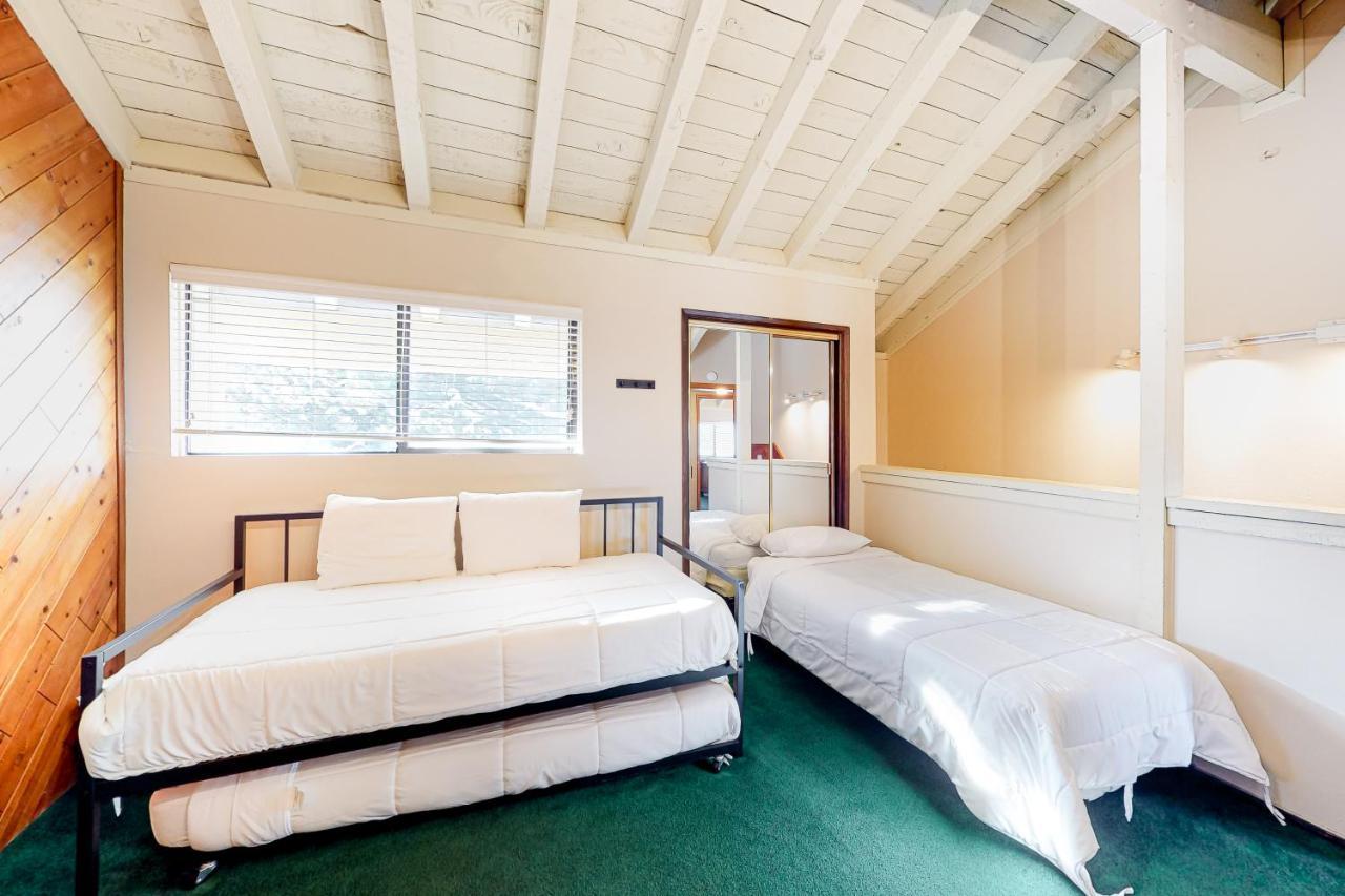 La Vista Blanc 68 Apartment แมมมอธ เลกส์ ภายนอก รูปภาพ
