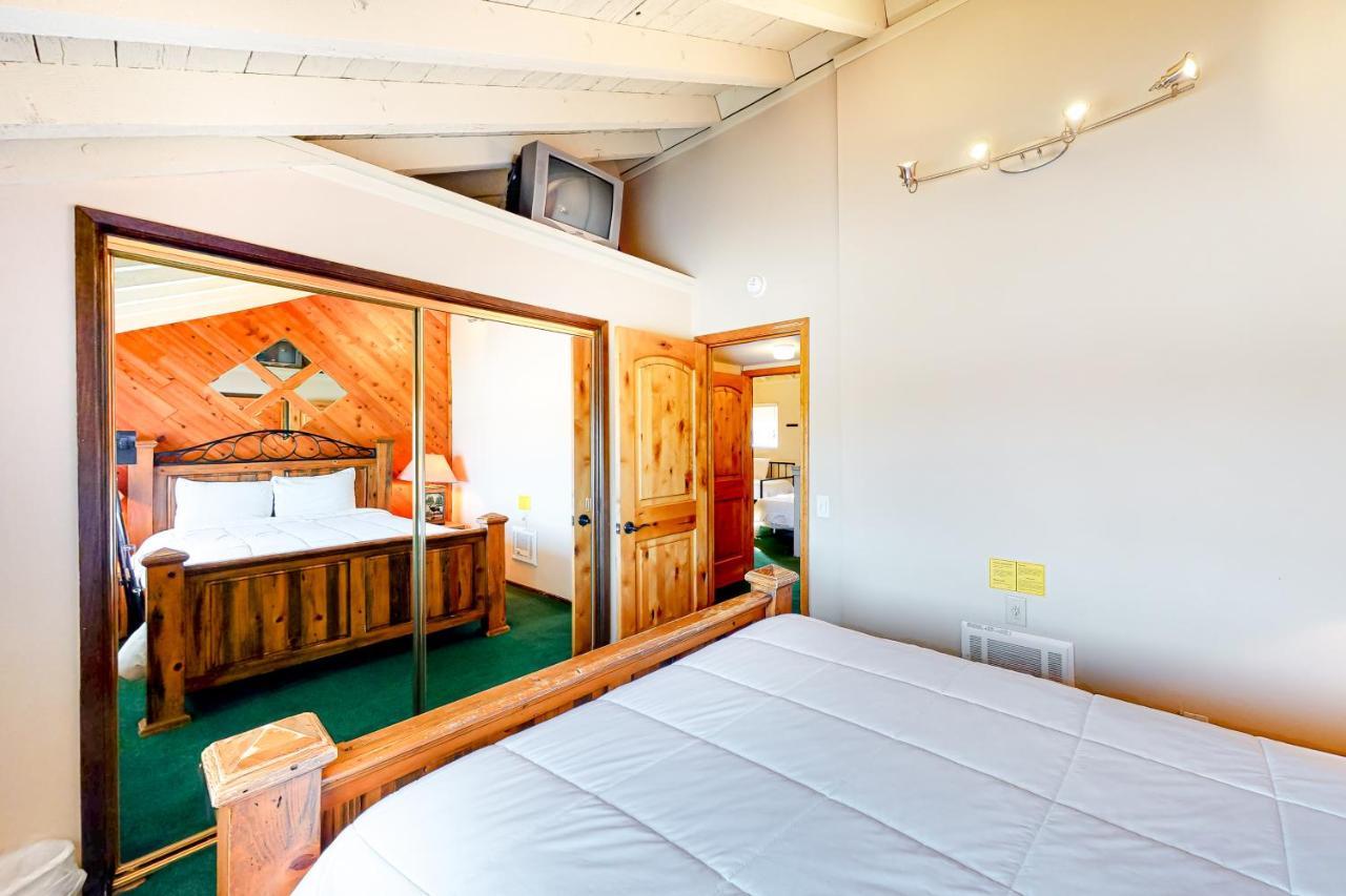 La Vista Blanc 68 Apartment แมมมอธ เลกส์ ภายนอก รูปภาพ